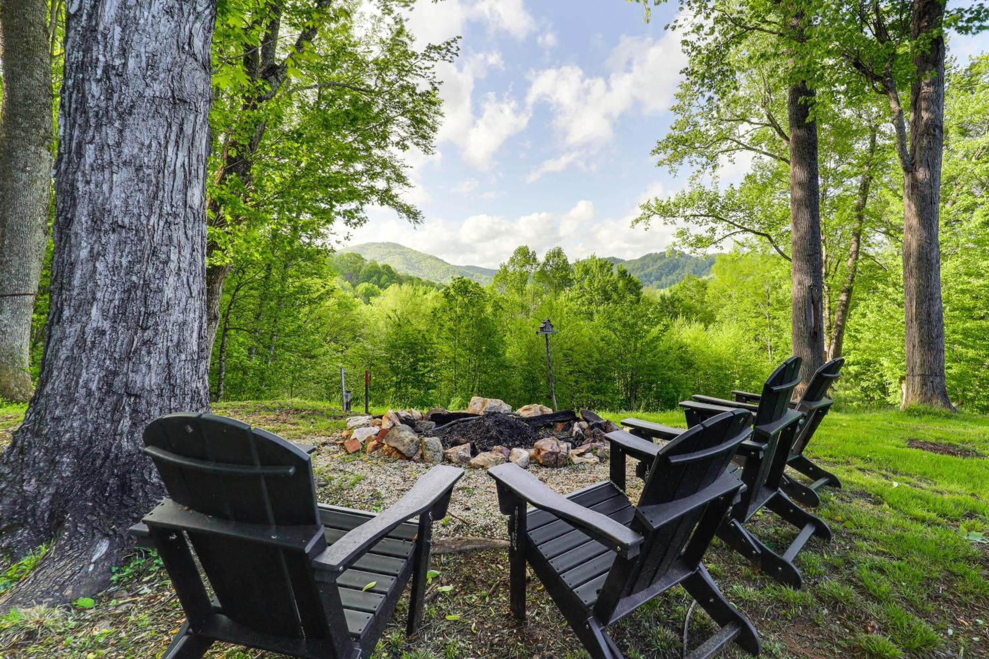 Luxe Appalachian Mountain Cabin With Hot Tub, Views Warrensville Exterior foto