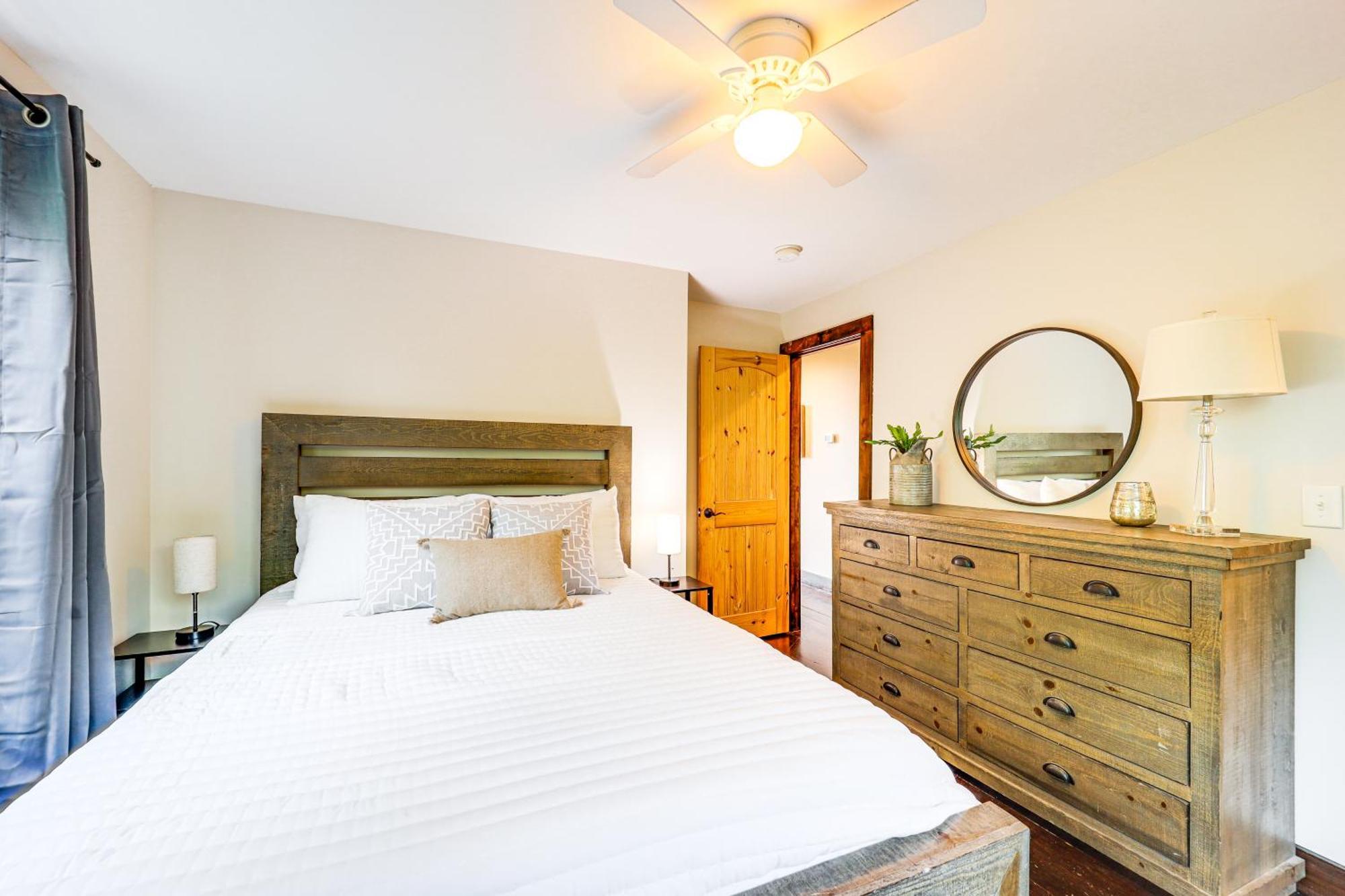 Luxe Appalachian Mountain Cabin With Hot Tub, Views Warrensville Exterior foto
